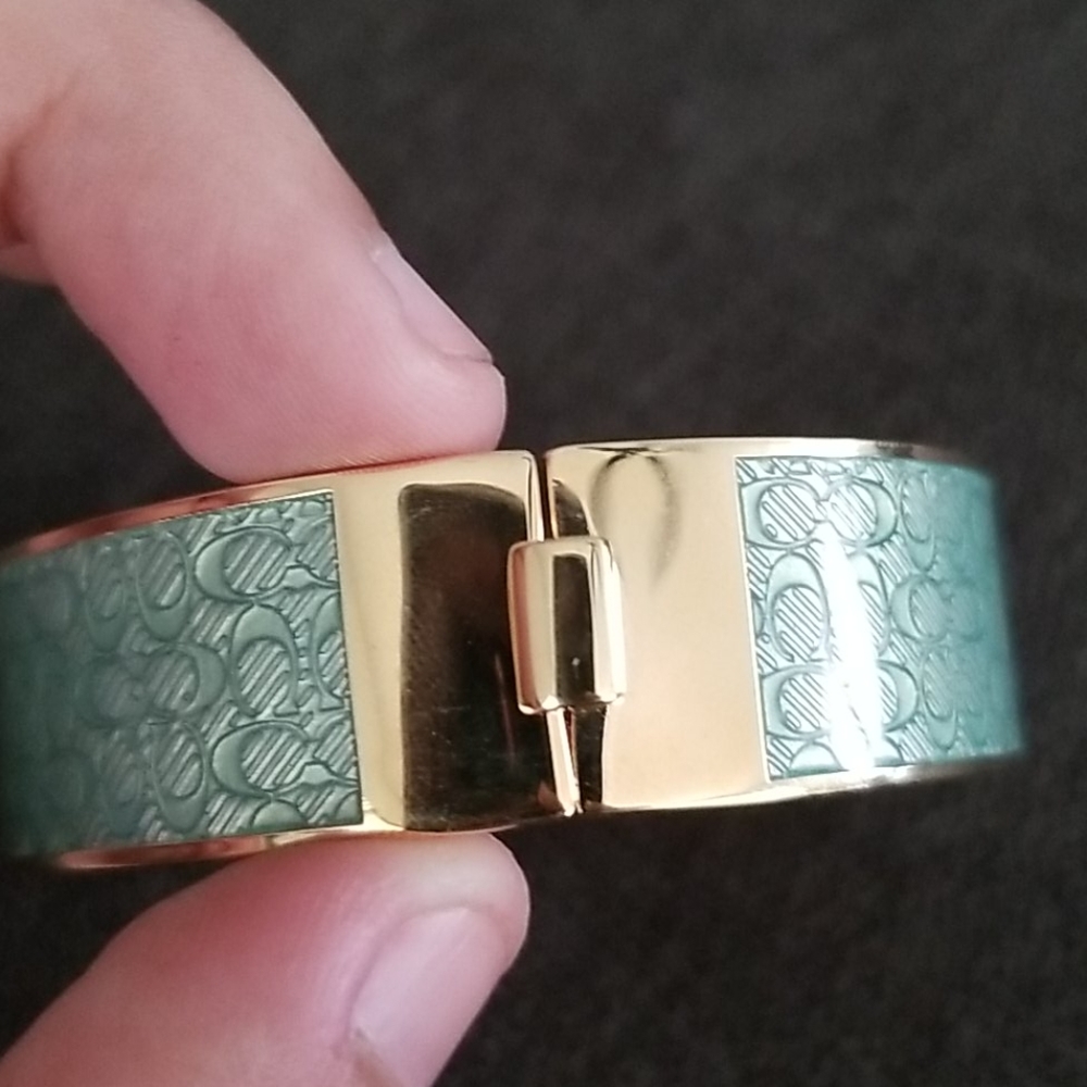Coach signature seafoam bracelet - Picture 4 of 5